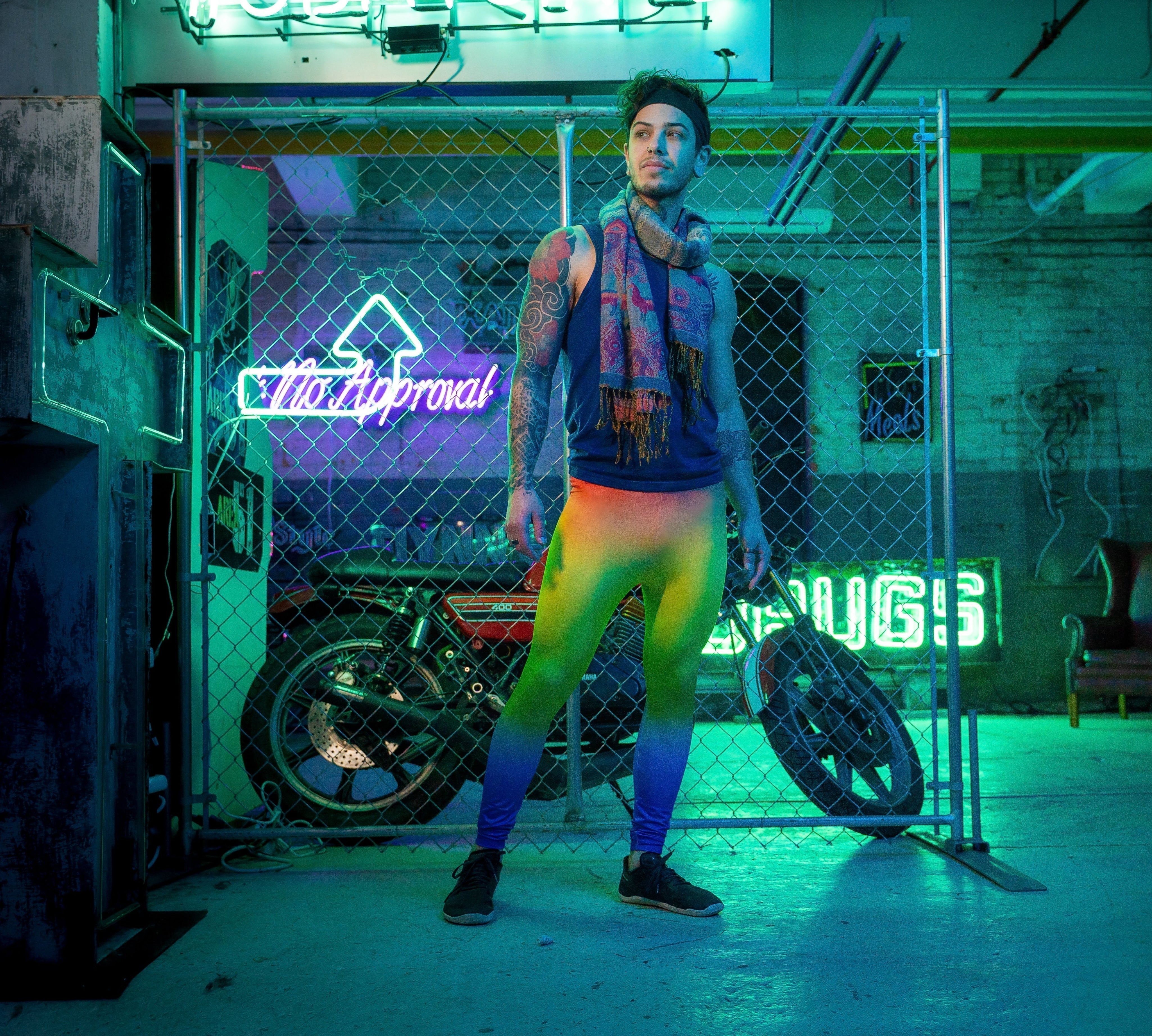 The Psychology of Peacocking: Why Men’s Bold Print Leggings Get More Attention