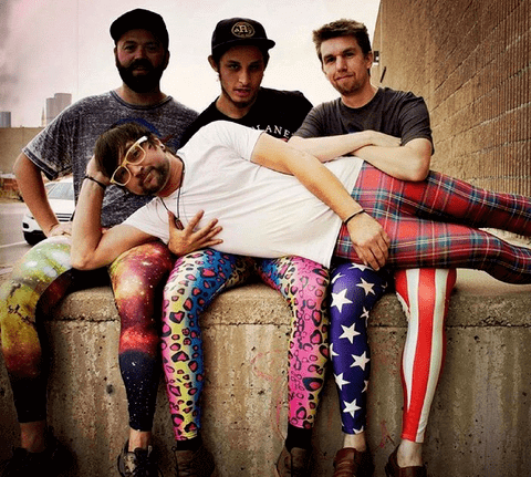  wear wearing meggings